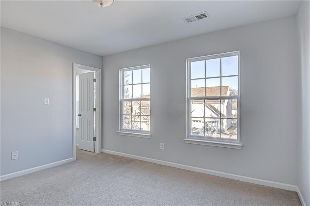 873 Hedgepath Terrace High Point, NC 27265 - Photo 36 of 41 Gallery Image 36