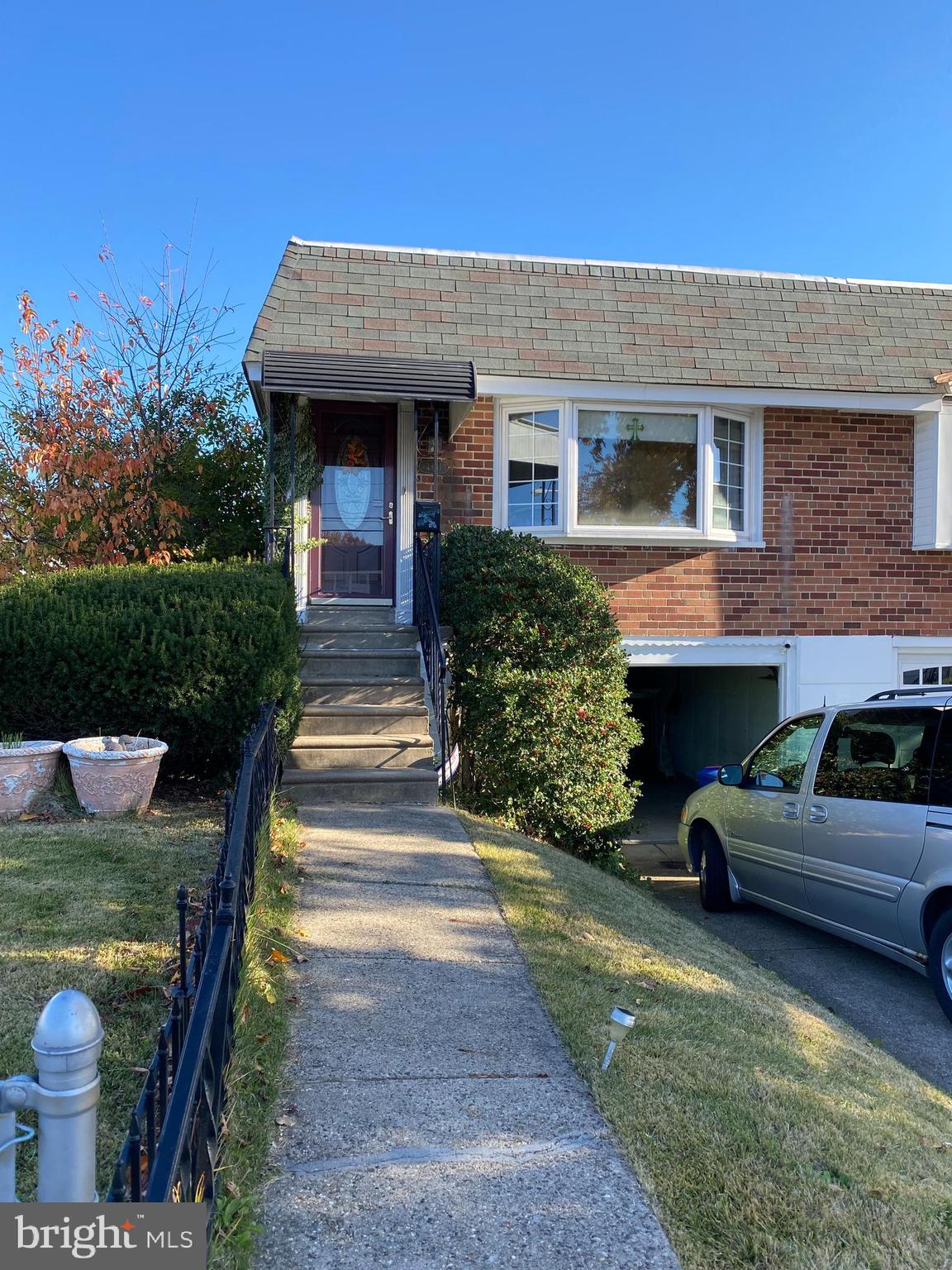 3881 Fairdale Road Philadelphia, PA 19154 - Photo 2 of 27 Front Exterior