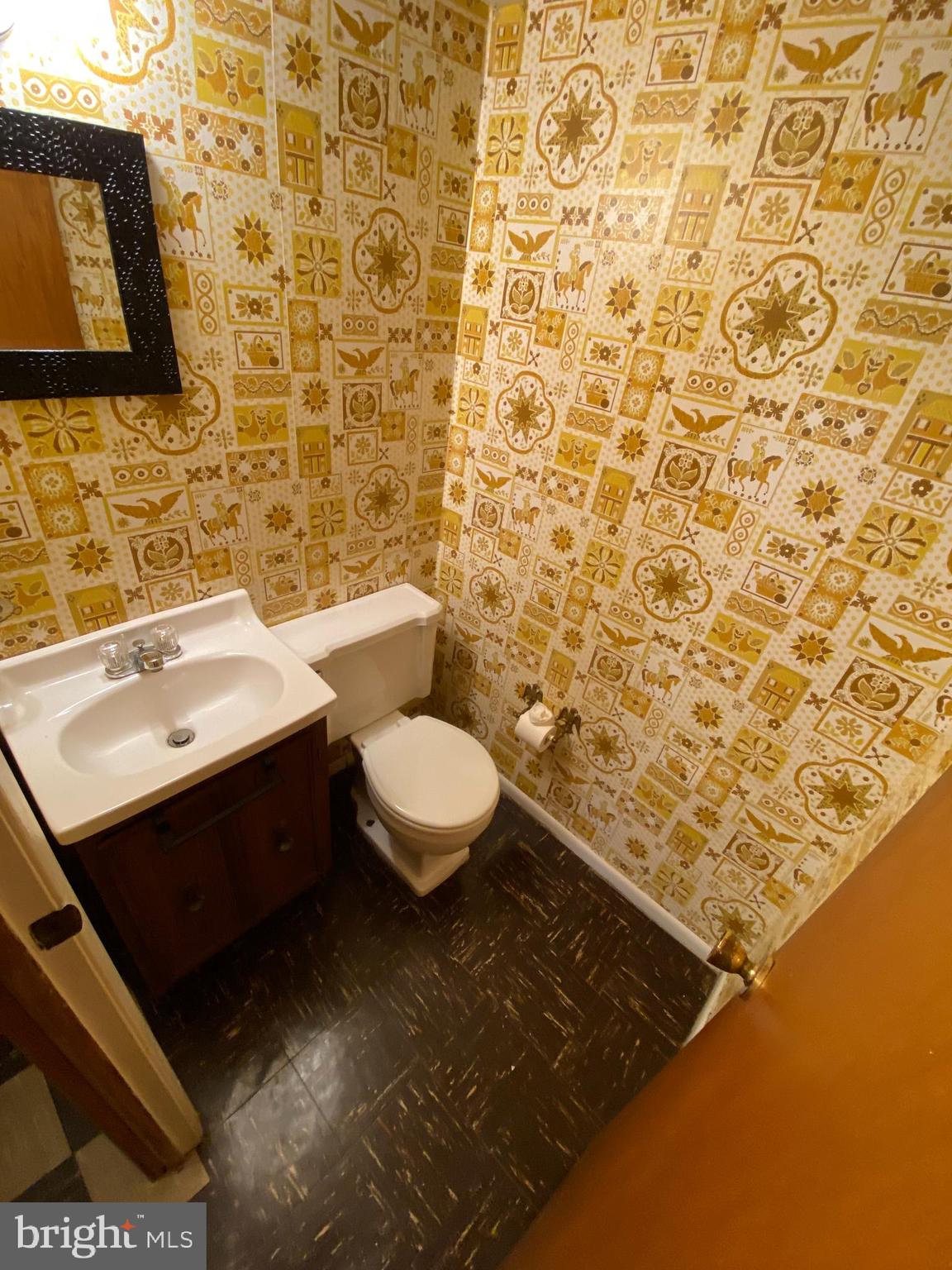 3881 Fairdale Road Philadelphia, PA 19154 - Photo 19 of 27 Powder Room