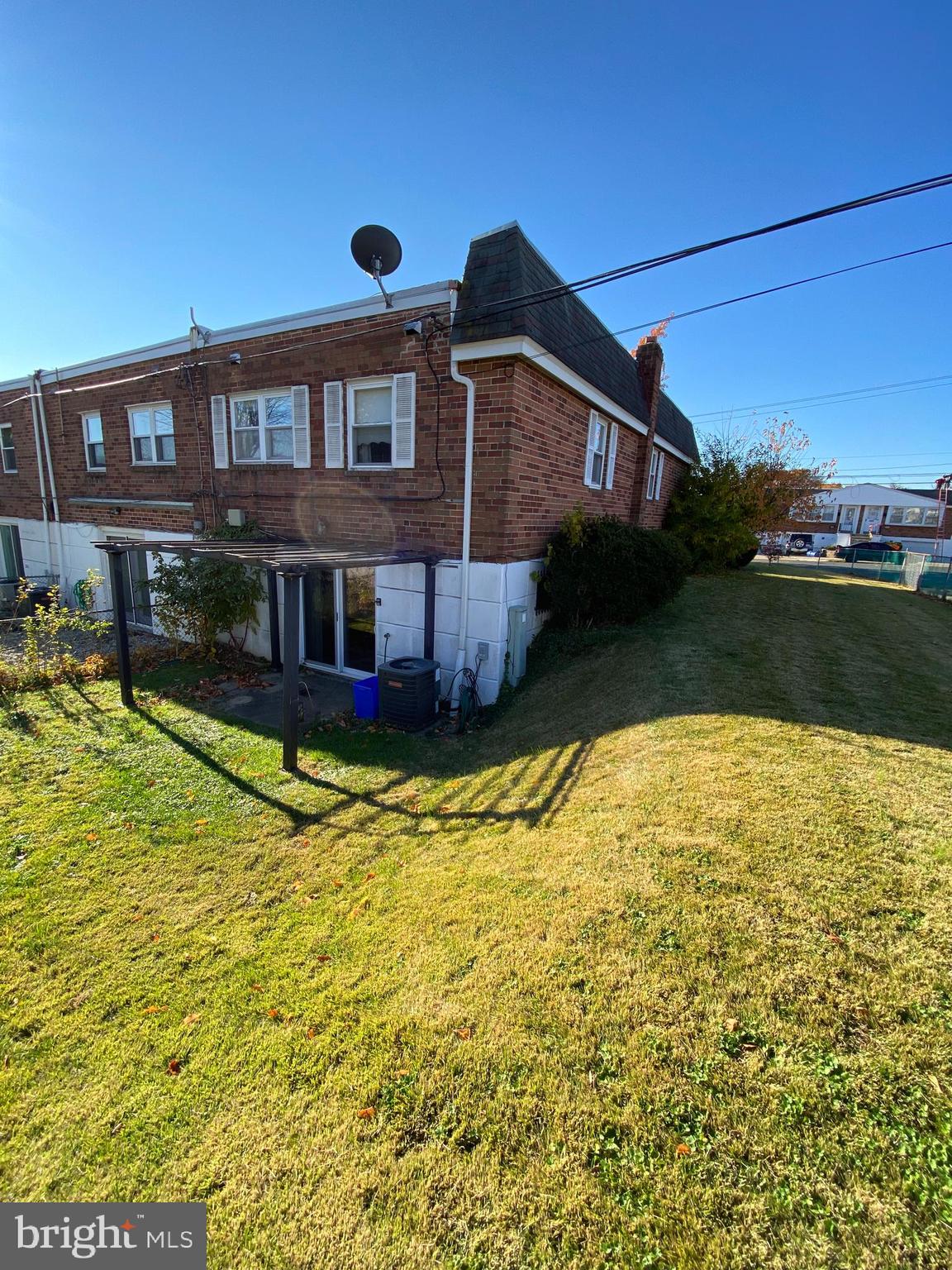 3881 Fairdale Road Philadelphia, PA 19154 - Photo 3 of 27 Exterior Back, Yard