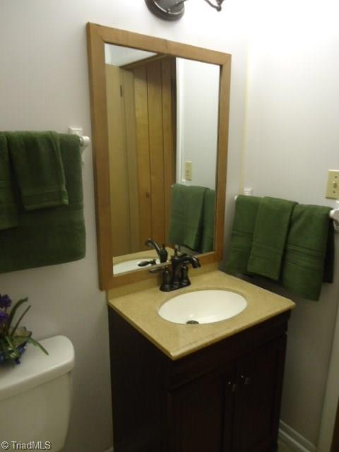 7815 Summerfield Road Summerfield, NC 27358 - Photo 15 of 30 Gallery Image 15