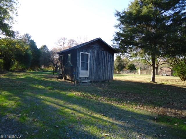 7815 Summerfield Road Summerfield, NC 27358 - Photo 28 of 30 Gallery Image 28