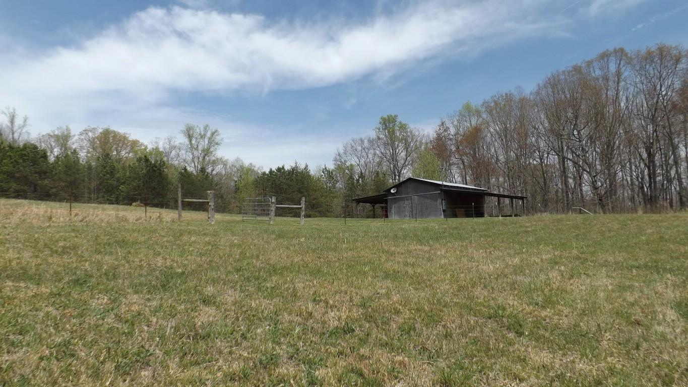 2822 Shut In Gap Road Spring City, TN 37381 - Photo 44 of 53 barn & property