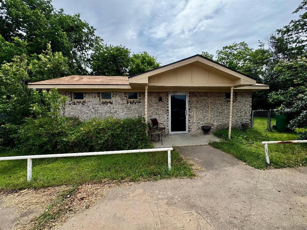 1115 Alexander Road Stephenville, TX 76401 - Photo 13 of 14