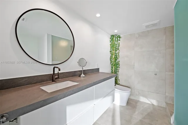 $1,550,000 | 1 Grove Isle Drive, Unit A1106, Miami, FL 33133