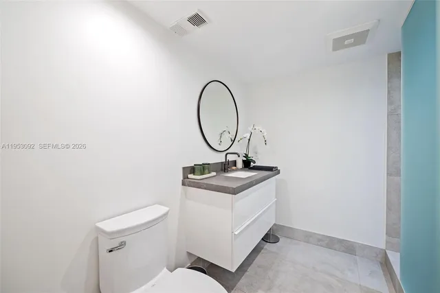 $1,550,000 | 1 Grove Isle Drive, Unit A1106, Miami, FL 33133