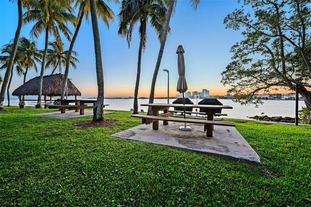 $1,550,000 | 1 Grove Isle Drive, Unit A1106, Miami, FL 33133