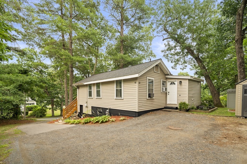 36 Elm Road Westford, MA 01886 - Photo 22 of 28