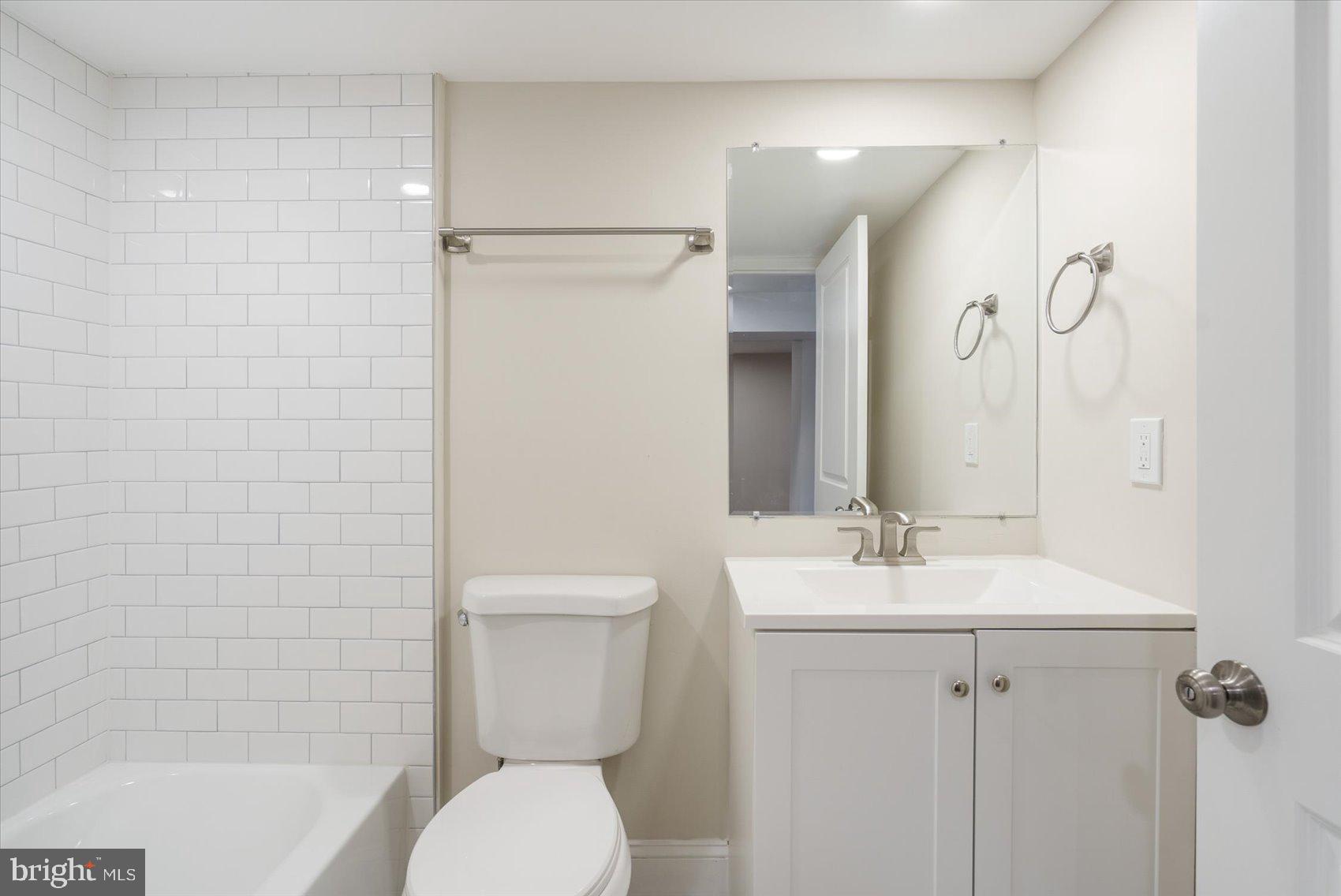 6764 Woodley Road Baltimore, MD 21222 - Photo 24 of 37 Gallery Image 24