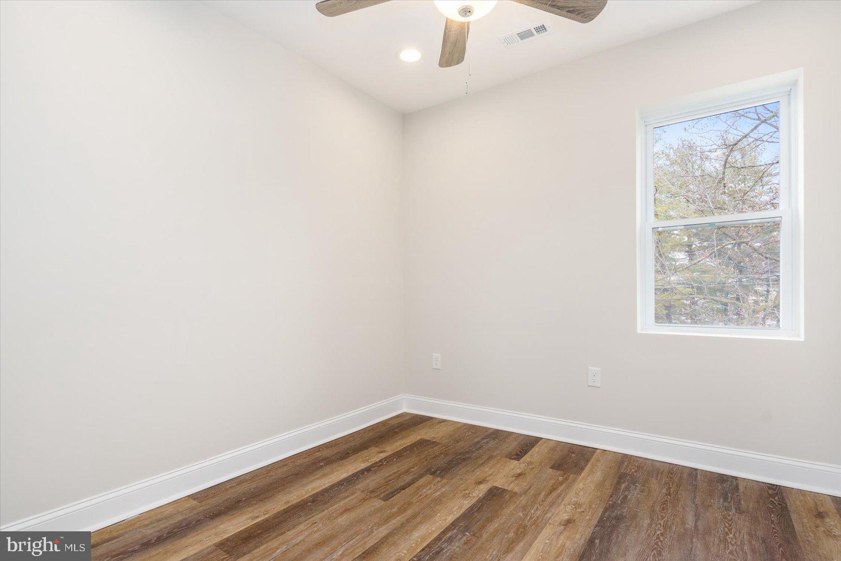 6764 Woodley Road Baltimore, MD 21222 - Photo 28 of 37 Gallery Image 28