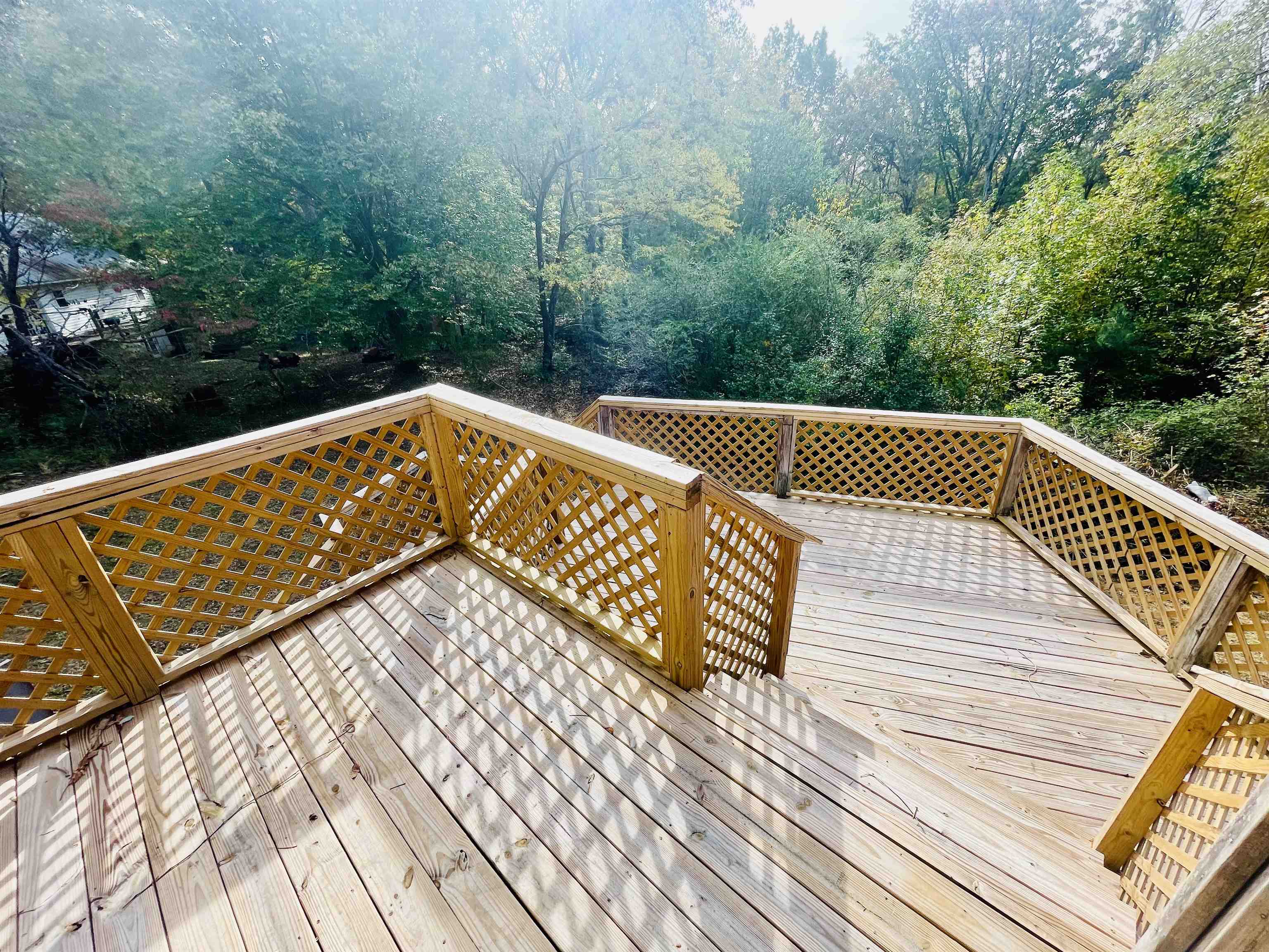26 Cr 341 Road Iuka, MS 38852 - Photo 16 of 21 a view of sitting area on roof deck