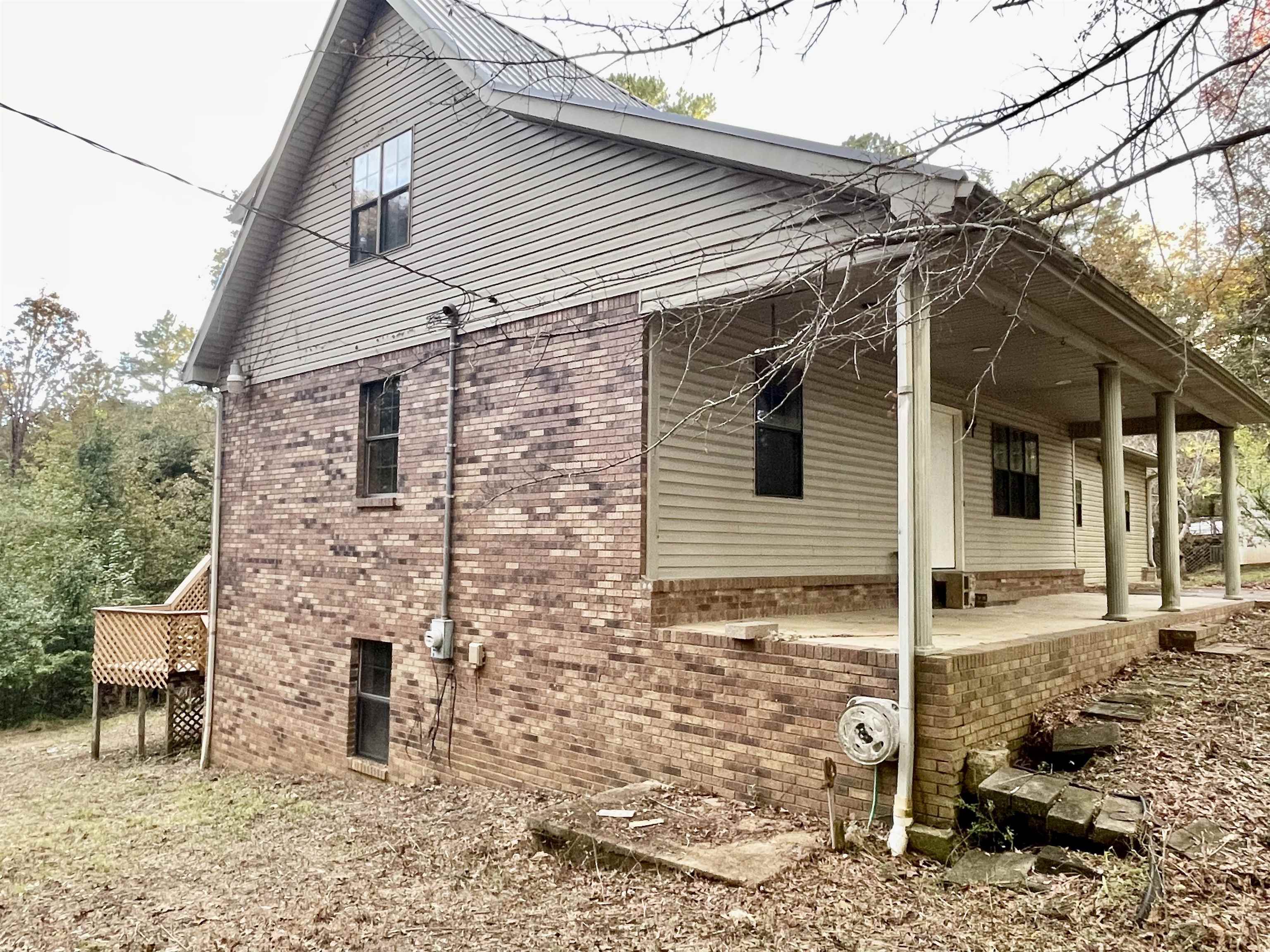 26 Cr 341 Road Iuka, MS 38852 - Photo 21 of 21 a front view of a house with parking area