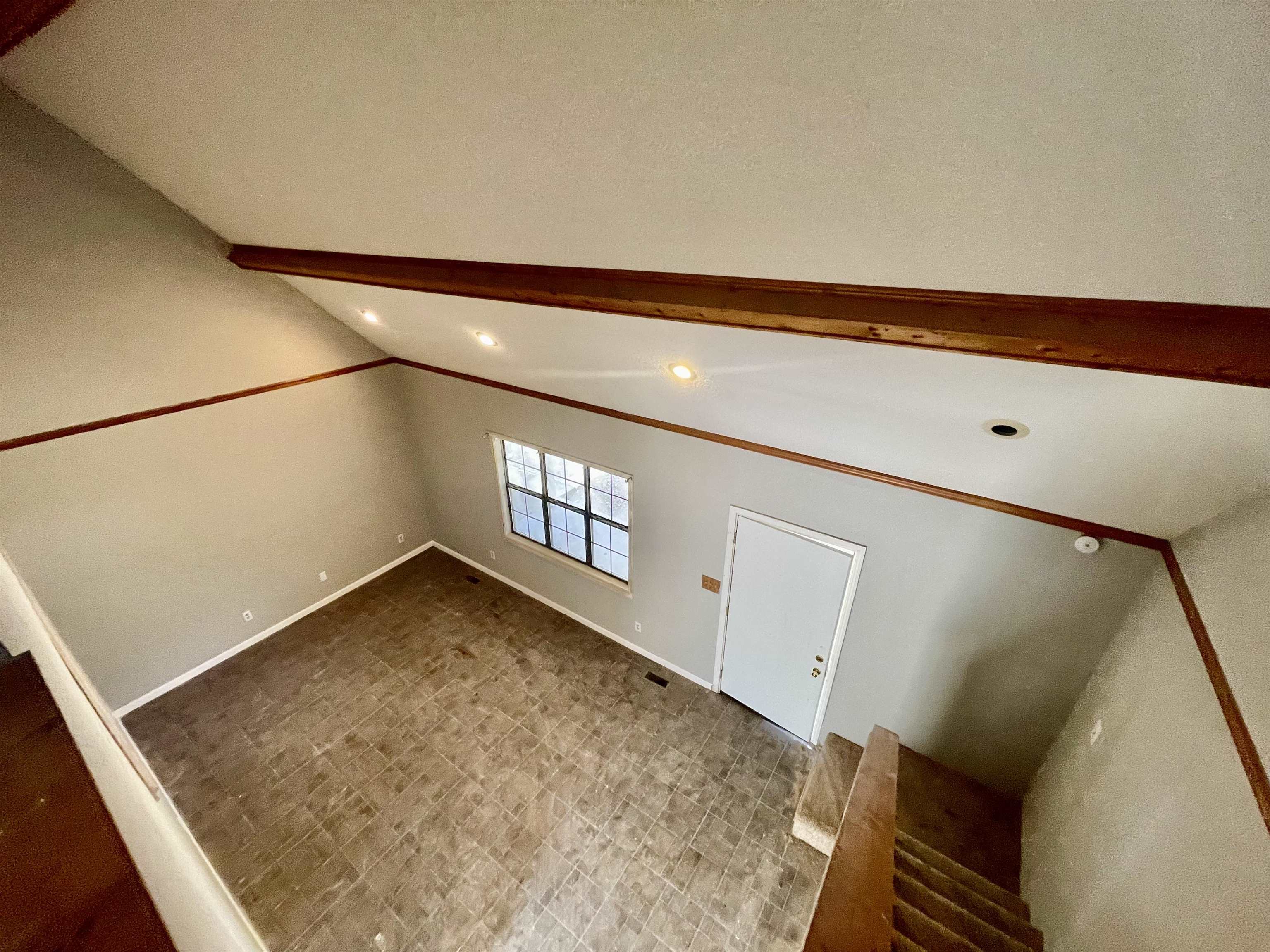 26 Cr 341 Road Iuka, MS 38852 - Photo 4 of 21 a view of a room with window and stairs