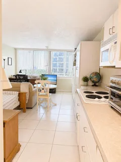$90,000 | 19201 Collins Avenue, Unit 527, Sunny Isles Beach, FL 33160