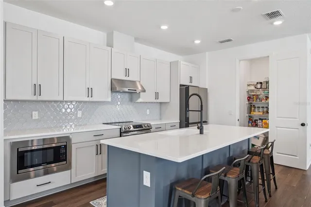 $530,000 | 2258 Lost Horizon Way, Minneola, FL 34715