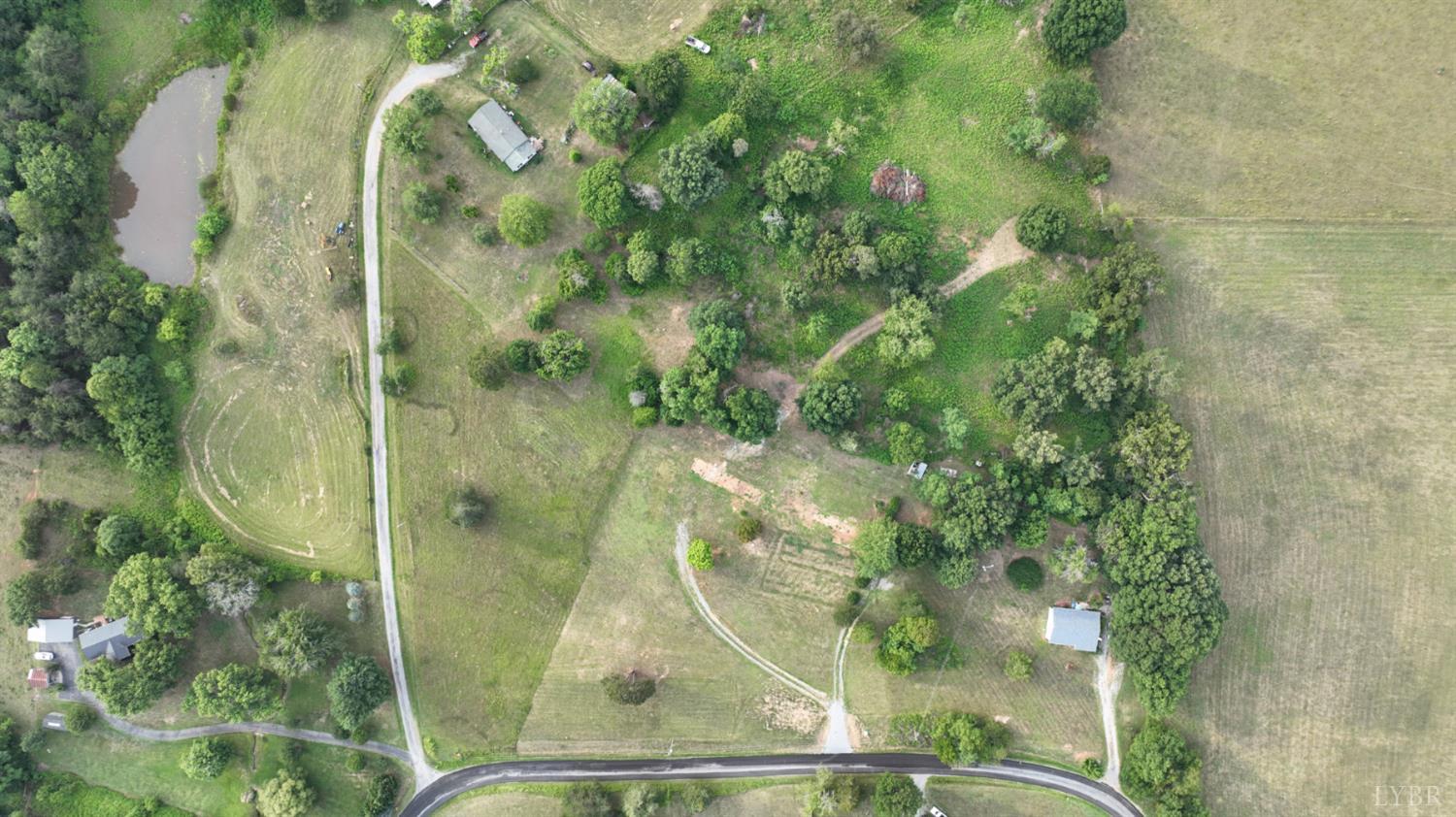2225 Irving Road Thaxton, VA 24174 - Photo 4 of 45