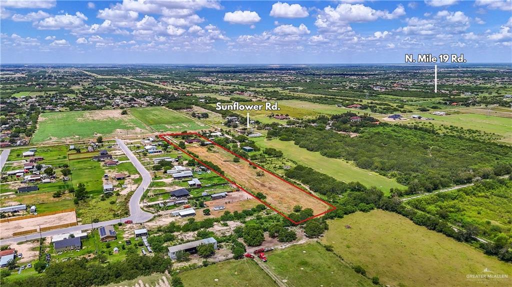 21440 Sunflower Road Edinburg, TX 78542 - Photo 22 of 25 a view of a city