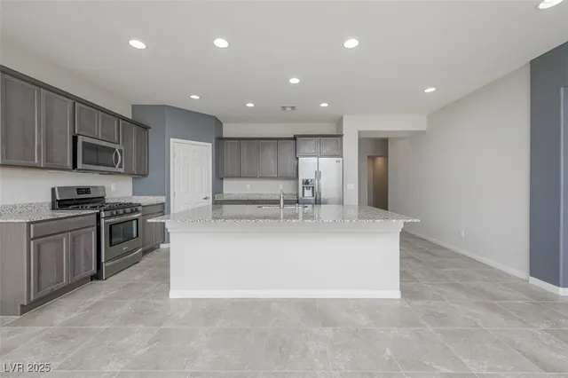 $424,500 | 2039 Port Royal Drive, Laughlin, NV 89029