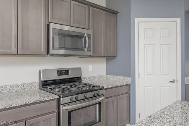 $424,500 | 2039 Port Royal Drive, Laughlin, NV 89029