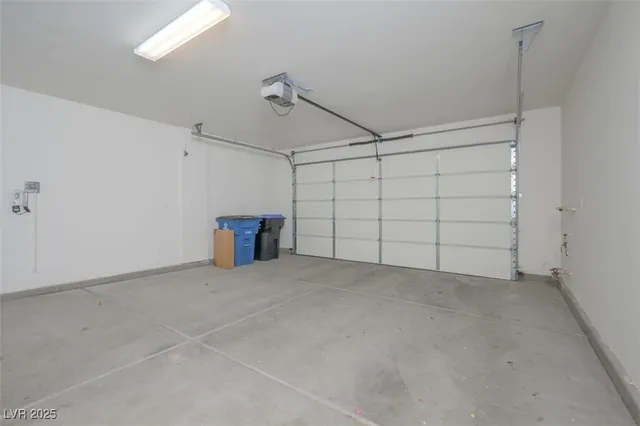 $424,500 | 2039 Port Royal Drive, Laughlin, NV 89029