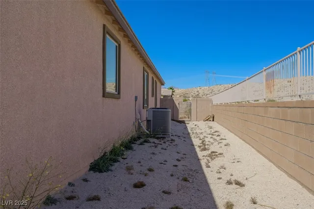 $424,500 | 2039 Port Royal Drive, Laughlin, NV 89029