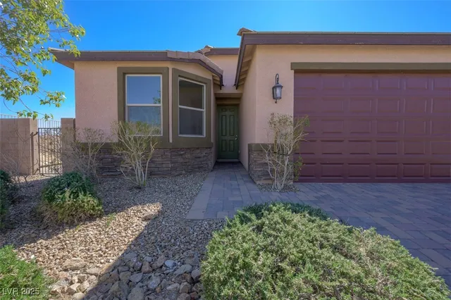$424,500 | 2039 Port Royal Drive, Laughlin, NV 89029
