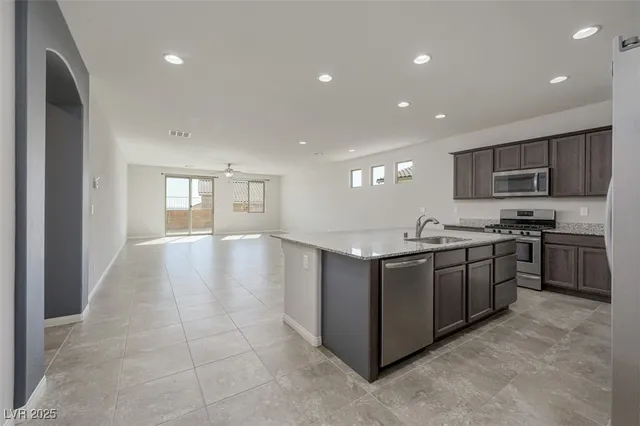 $424,500 | 2039 Port Royal Drive, Laughlin, NV 89029