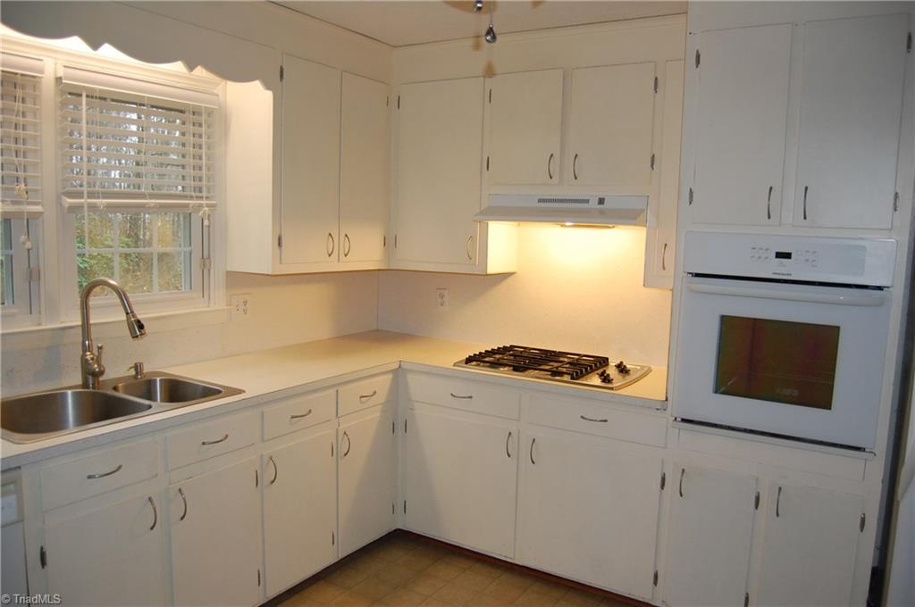 7650 Austin Traphill Road Elkin, NC 28621 - Photo 22 of 23 Gallery Image 22