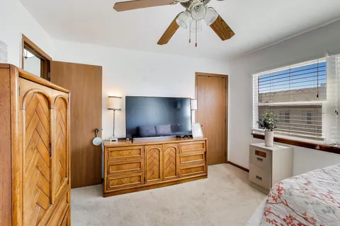 $250,000 | 116 Raintree Court, Aurora, IL 60504