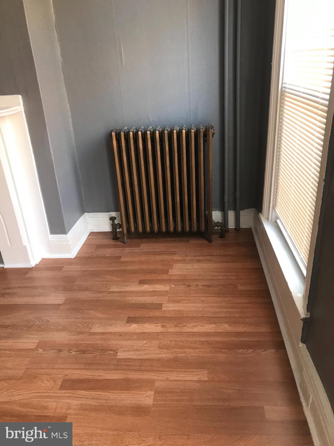 957 Bennett Place Baltimore, MD 21223 - Photo 4 of 16