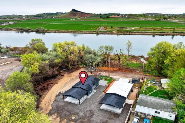 $399,900 | 166 1st Street North, Marsing, ID 83639