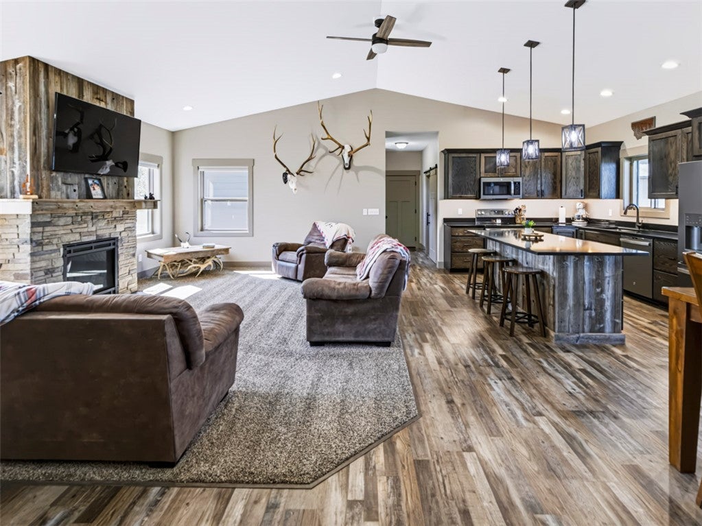 7 Rodeo Drive Park City, MT 59063 - Photo 2 of 50 Gallery Image 2
