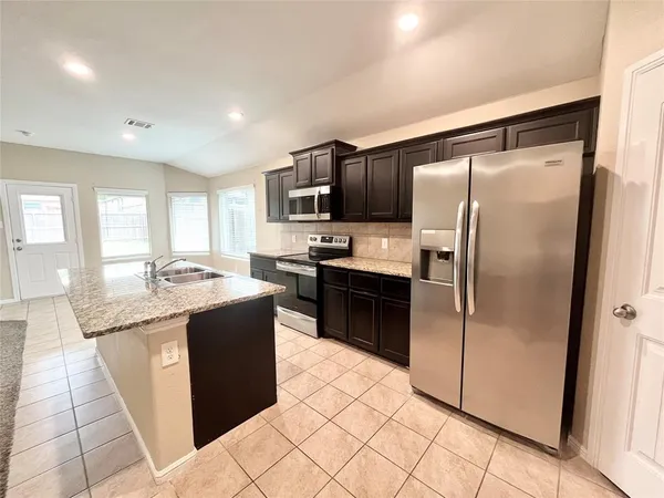 $2,195 | 629 Mud Lake Trail, Fort Worth, TX 76120