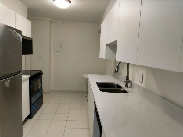 $1,700 | 1200 Hibiscus Avenue, Unit 503, Pompano Beach, FL 33062