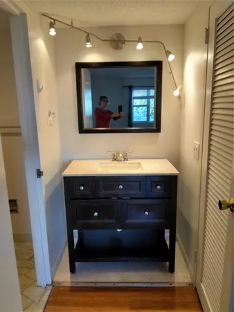 $1,700 | 1200 Hibiscus Avenue, Unit 503, Pompano Beach, FL 33062