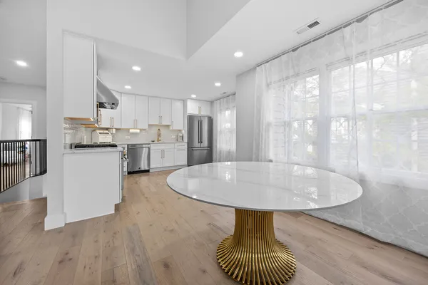$488,000 | 1504 Aberdeen Court, Unit 1504, Naperville, IL 60564