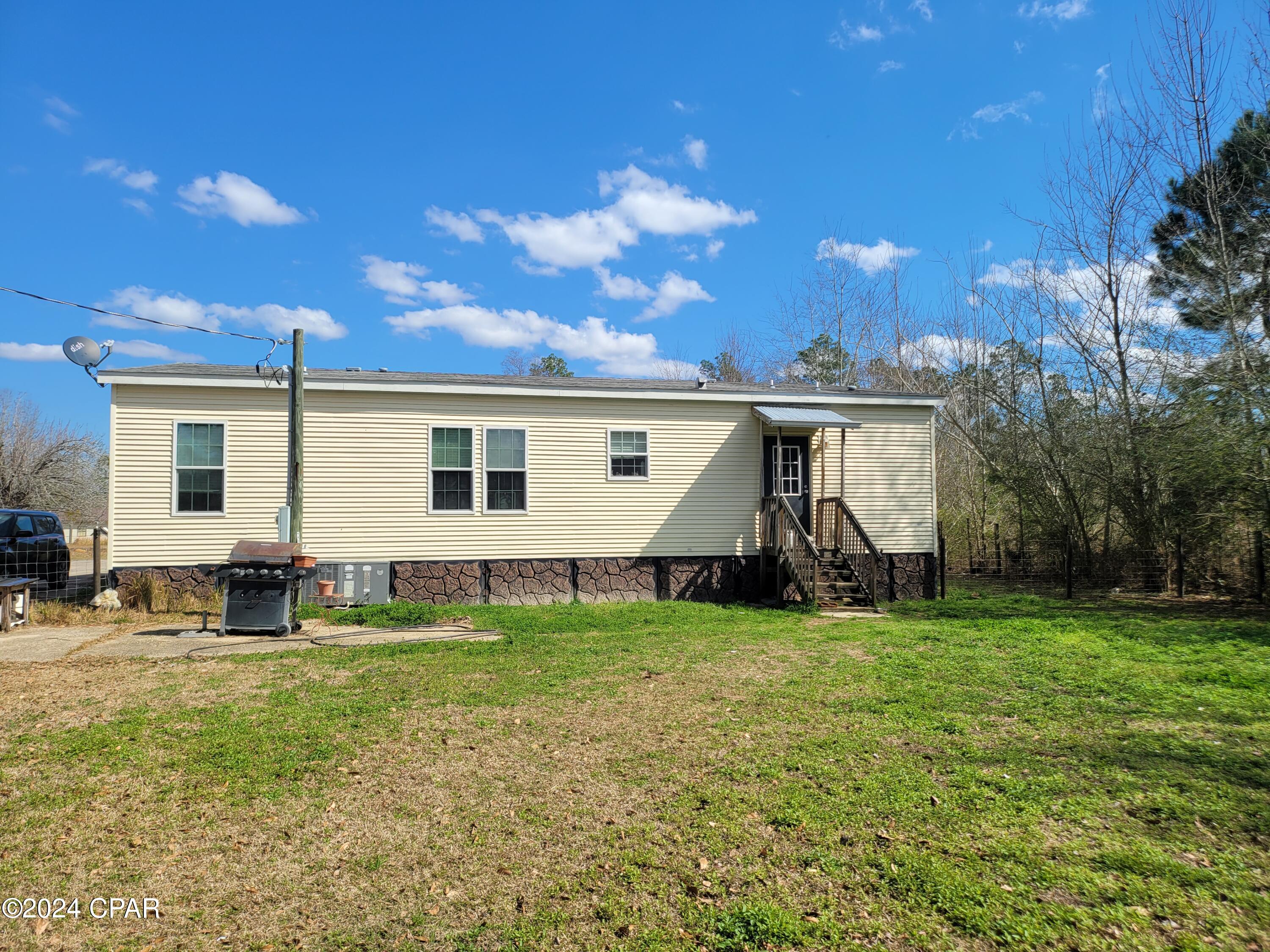 2110 Taylor Road Cottondale, FL 32431 - Photo 15 of 23