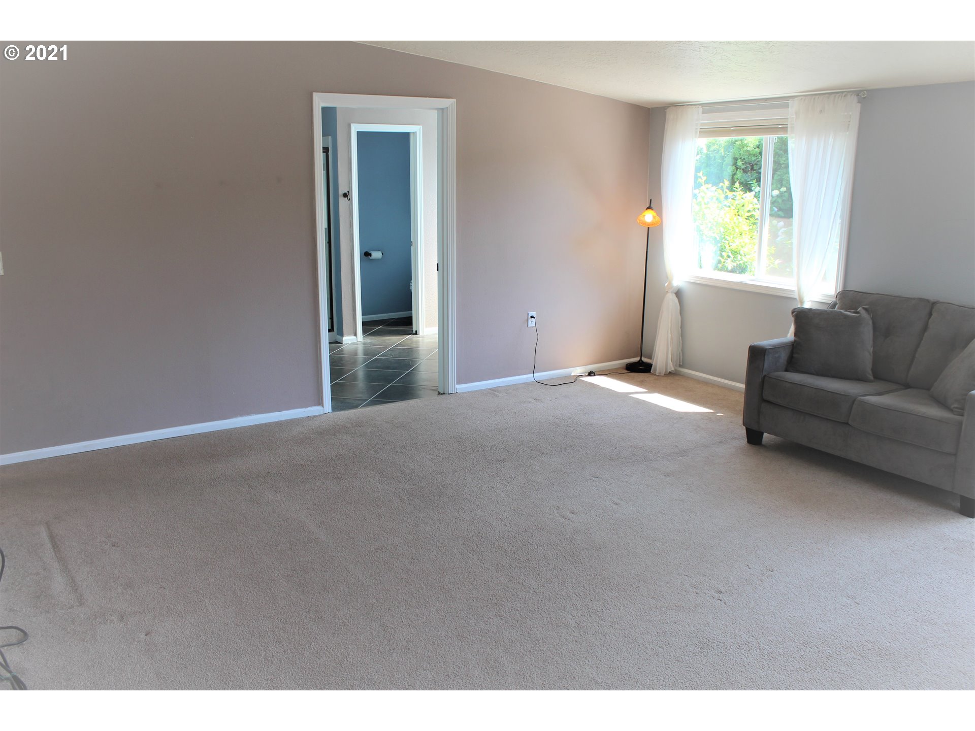 1386 Thompson Road Woodburn, OR 97071 - Photo 13 of 24 Gallery Image 13