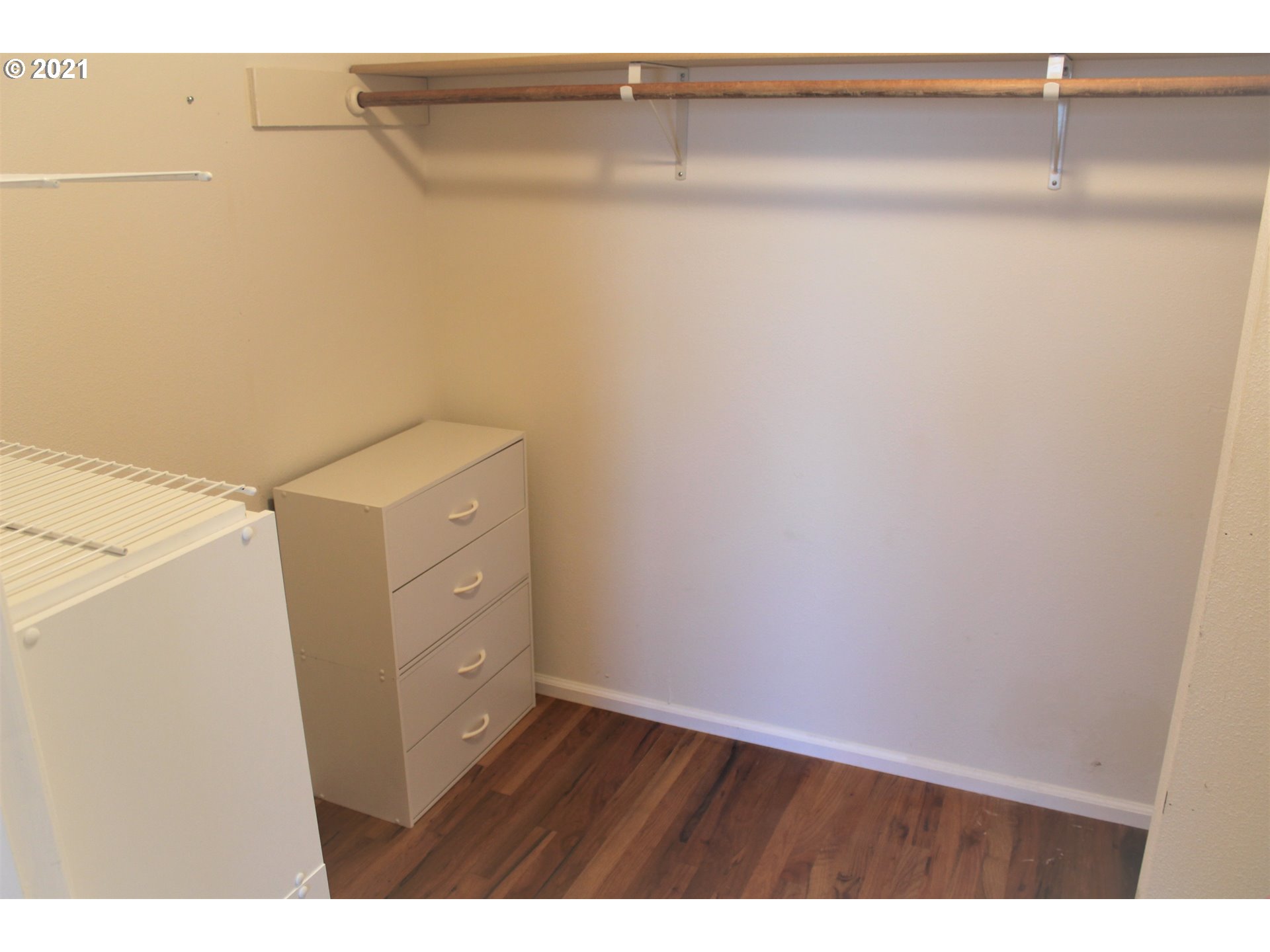 1386 Thompson Road Woodburn, OR 97071 - Photo 20 of 24 Gallery Image 20