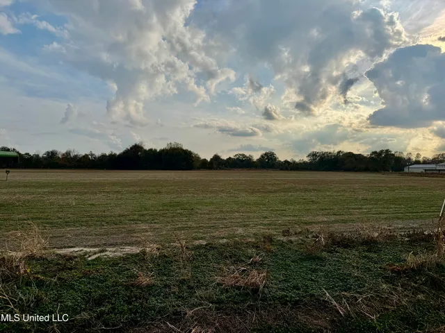 $200,000 | 1250 V F W Road, Greenville, MS 38701