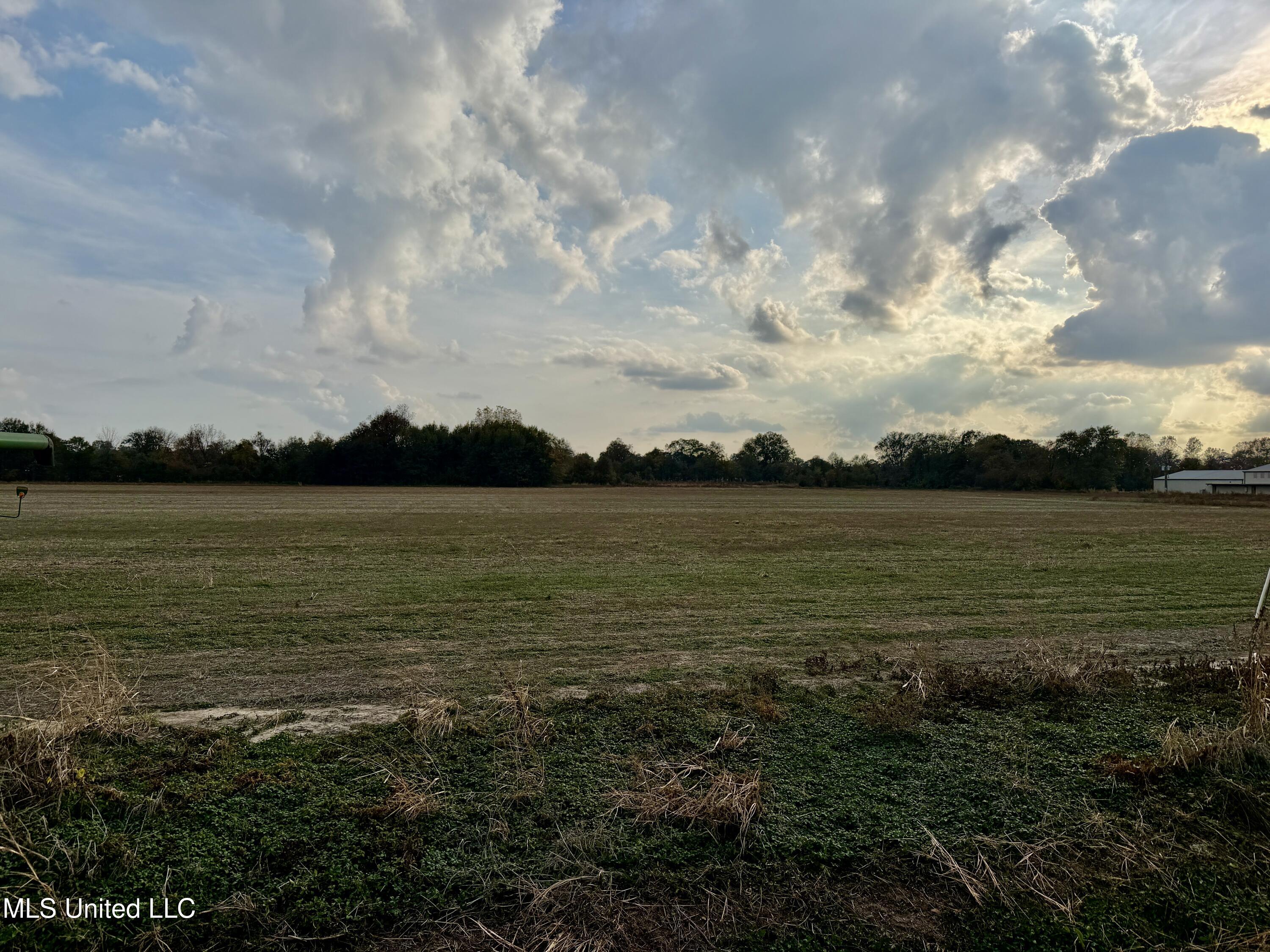 1250 V F W Road Greenville, MS 38701 - Photo 2 of 7 IMG_0729