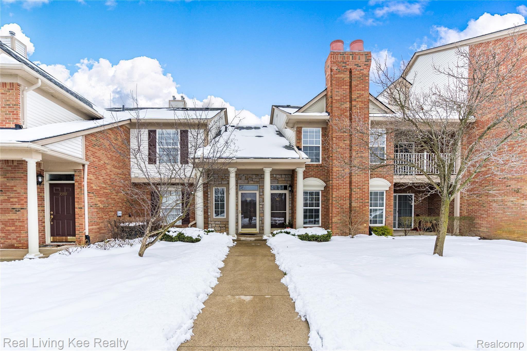 3601 Tremonte Circle Rochester, MI 48306 - Photo 44 of 44 Exteriors (2 of 6).jpg