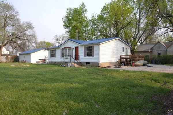 $89,000 | 21244 South Hickory Road, Quenemo, KS 66528