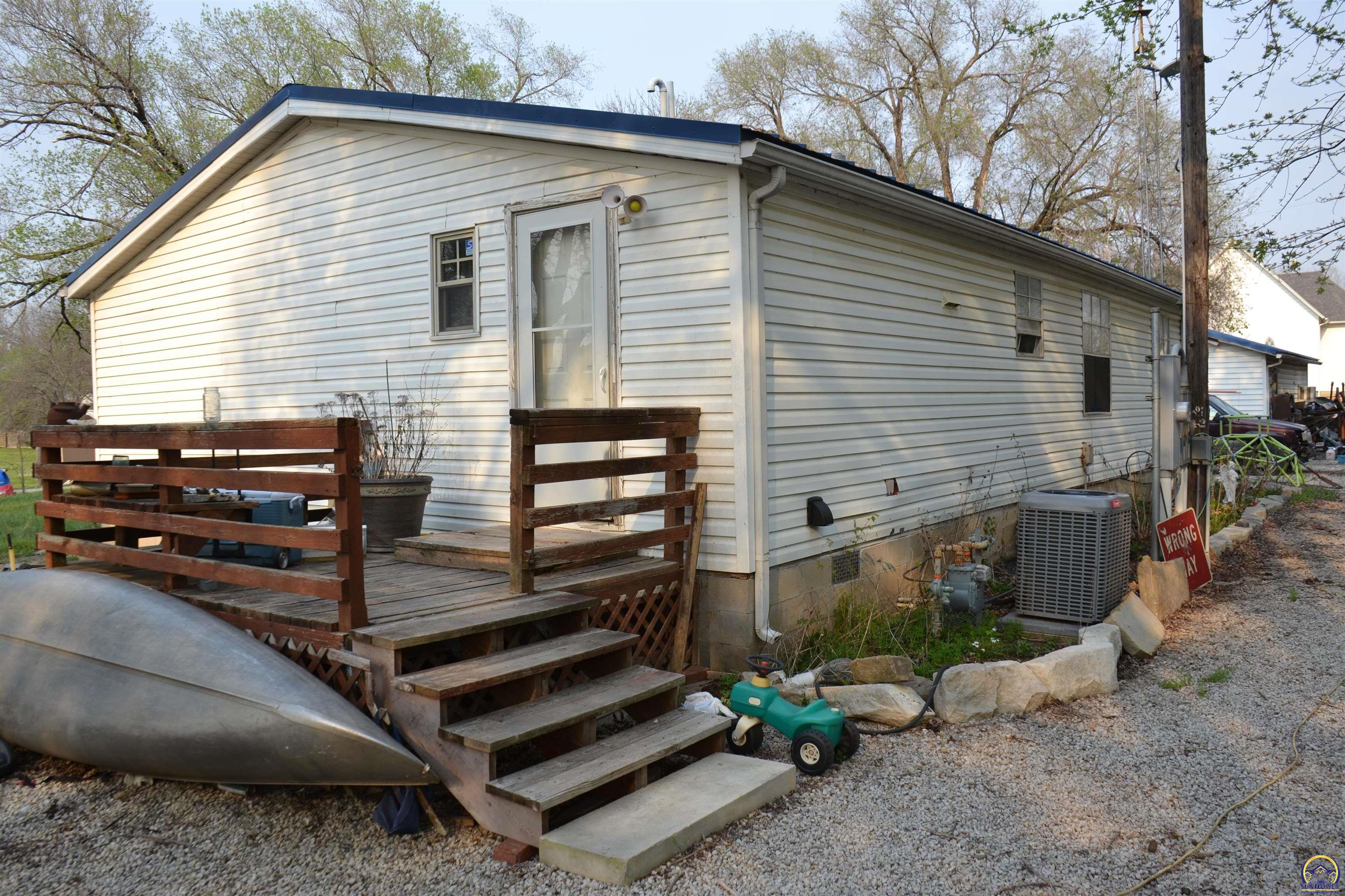 21244 South Hickory Road Quenemo, KS 66528 - Photo 4 of 10