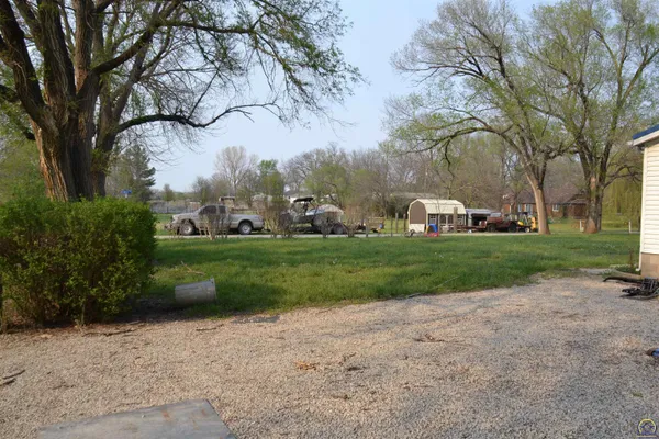 $89,000 | 21244 South Hickory Road, Quenemo, KS 66528