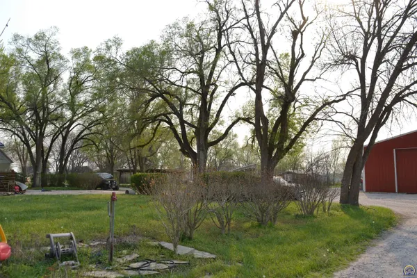 $89,000 | 21244 South Hickory Road, Quenemo, KS 66528