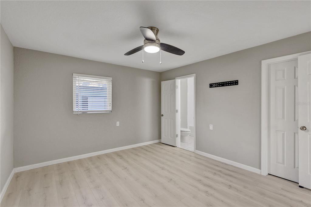 9030 Blind Pass Road, Unit C9 St. Petersburg, FL 33706 - Photo 15 of 33