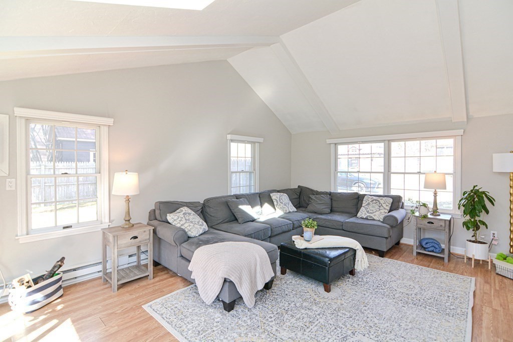7 Windemere Road Worcester, MA 01602 - Photo 20 of 39 Gallery Image 20