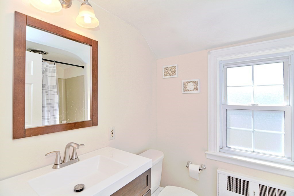 7 Windemere Road Worcester, MA 01602 - Photo 36 of 39 Gallery Image 36