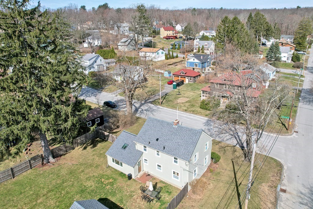 7 Windemere Road Worcester, MA 01602 - Photo 6 of 39 Gallery Image 6